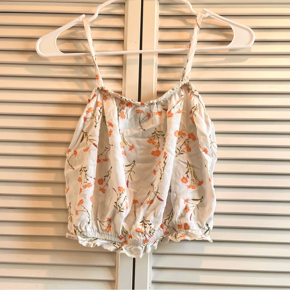 Art Class Floral Sleeveless Blouse